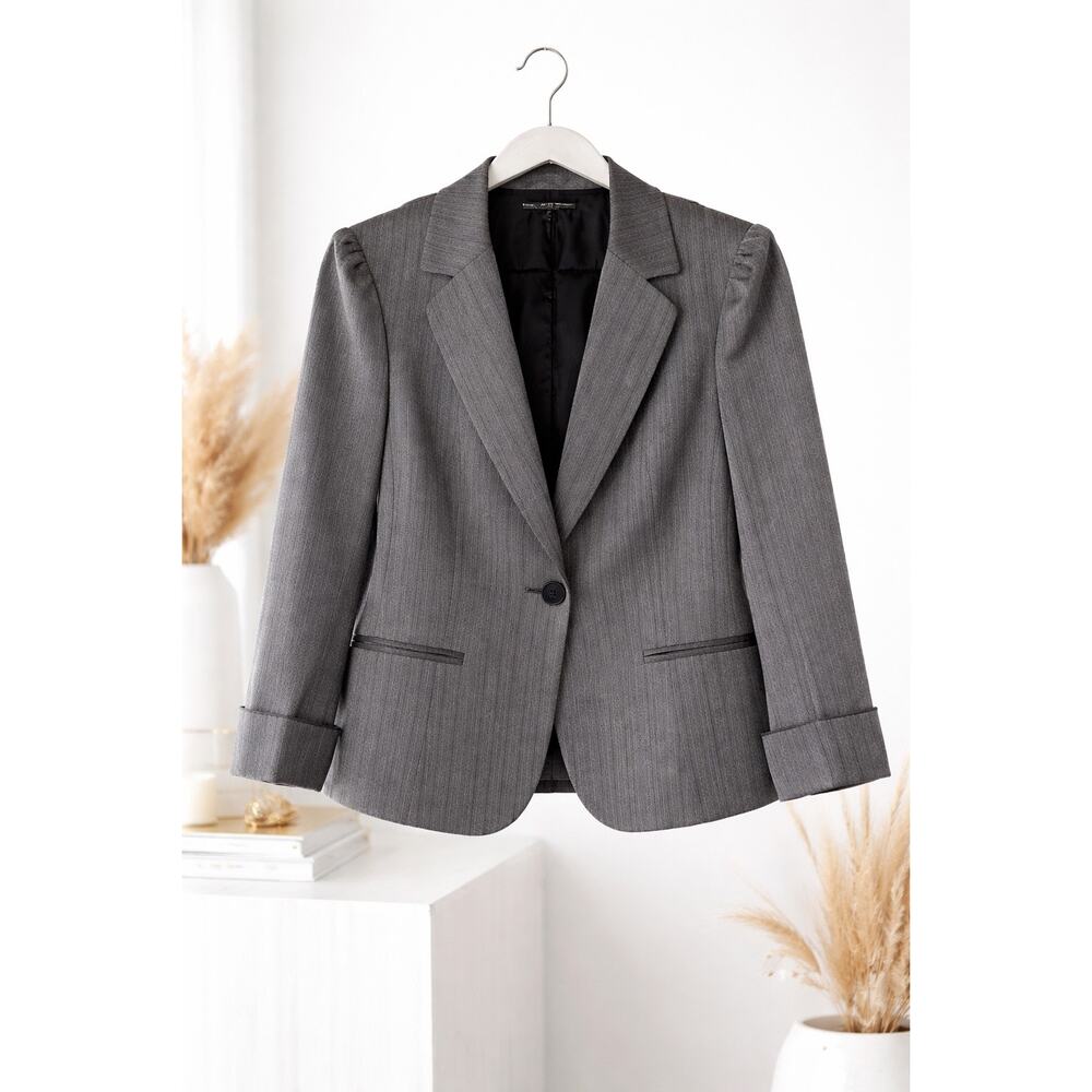 Isabella Demarco Tahari 12 Gray Pinstripe Blazer Career Jacket Structured Office